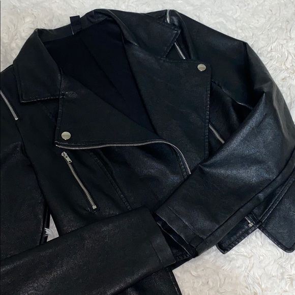 🦋🖤black leather jacket🖤🦋 - Picture 8 of 11